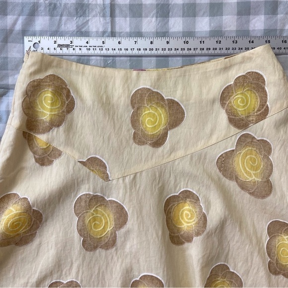 ⸻
AMS Ruffle Tulle A-Line Skirt Yellow Floral Embroidery Romantic Festival Larg - Picture 10 of 13